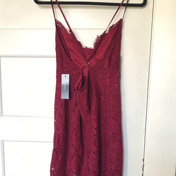 Burgundy, high-low, lace, bodycon dress - Picture 3 of 3